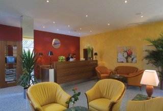 Hotel Arcadia Airport
