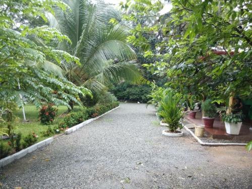Hostal Walawa Cottage