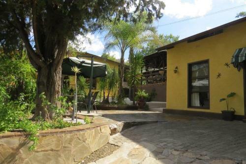 Hostal Maison Ambre Guesthouse