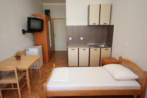 Apartments Dea