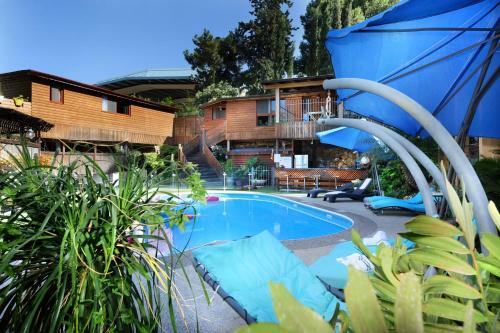 Lodge Barzilay Mansion