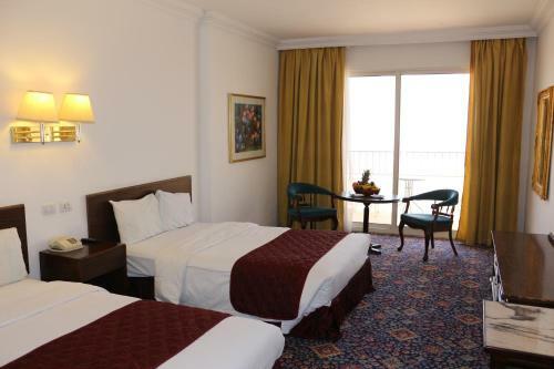 Grand View Hotel