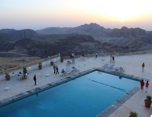Grand View Hotel