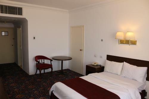 Grand View Hotel