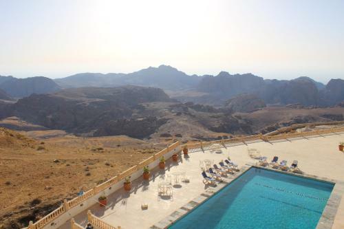 Grand View Hotel