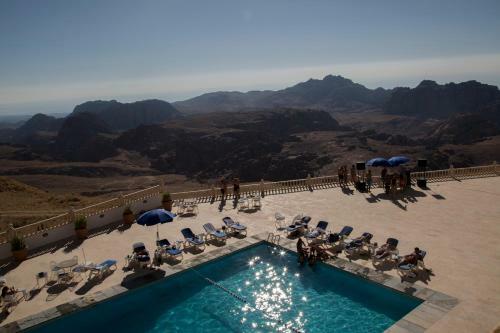 Grand View Hotel