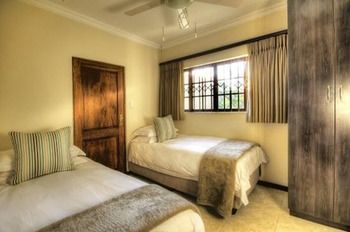 Bed & Breakfast Nut Grove Manor