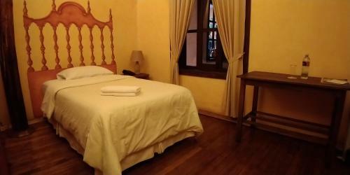 Hotel Casa Del Aguila
