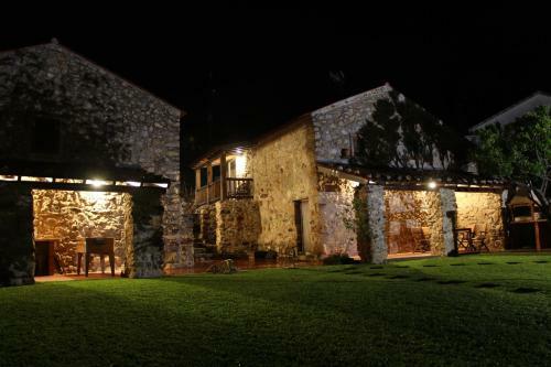 Casas Do Favacal