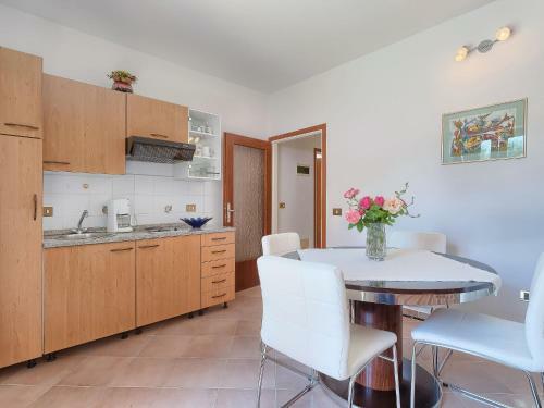 Apartment Markoci 1
