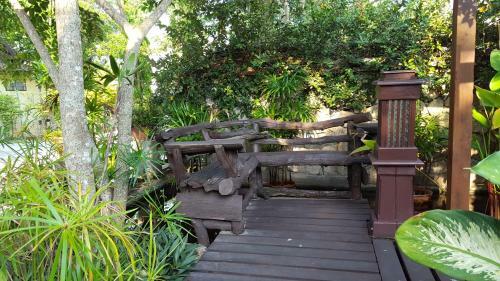 Hotel Prachuap Garden View Resort