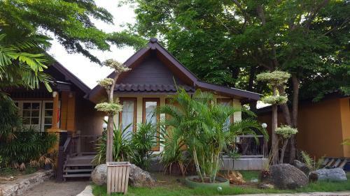 Hotel Prachuap Garden View Resort