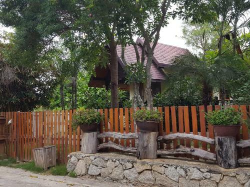 Hotel Prachuap Garden View Resort