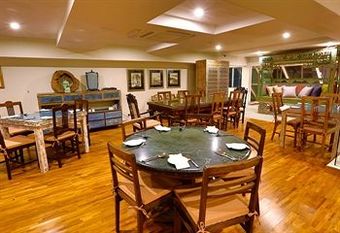 The Settlement Hotel