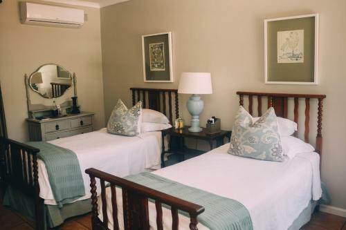 Hostal Cornerway Guest House