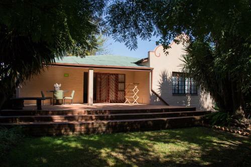 Lokuthula Country Lodge