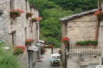Hostal Borgo Isola Santa