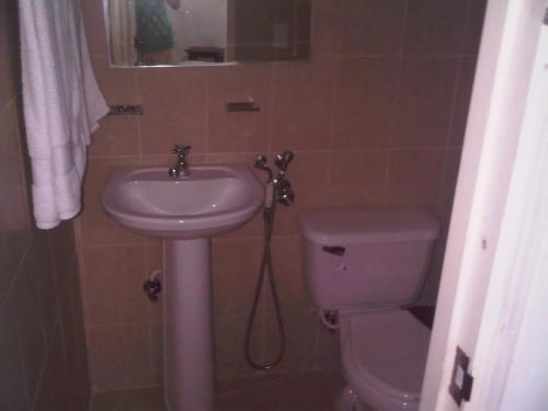 Bed & Breakfast Hostal Elia Victoria