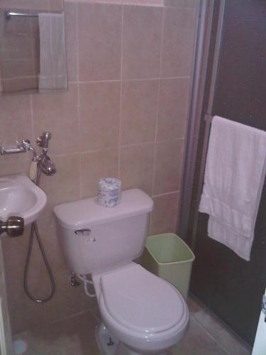 Bed & Breakfast Hostal Elia Victoria