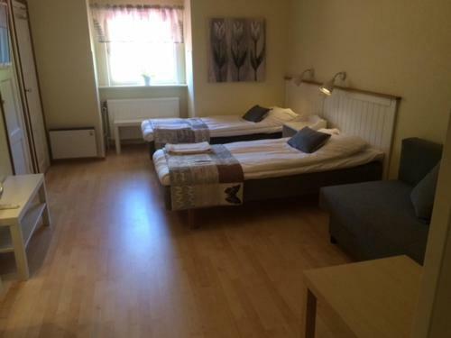 Hostal Hotell Paradis
