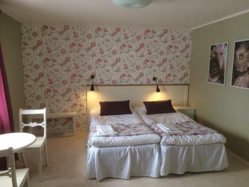 Hostal Hotell Paradis