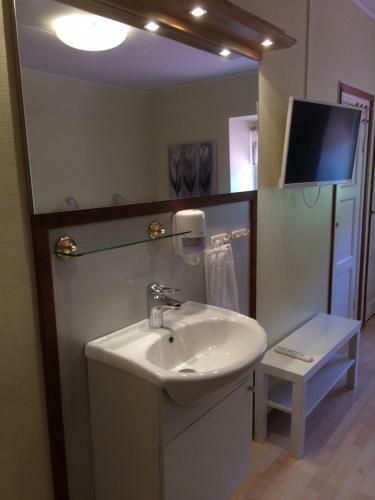 Hostal Hotell Paradis