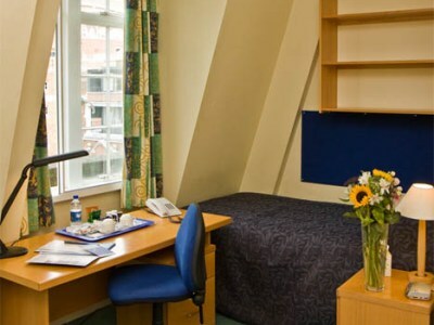 Hotel Beit Hall