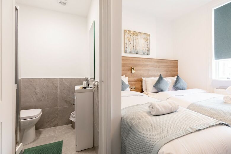 Griffin House Hotel
