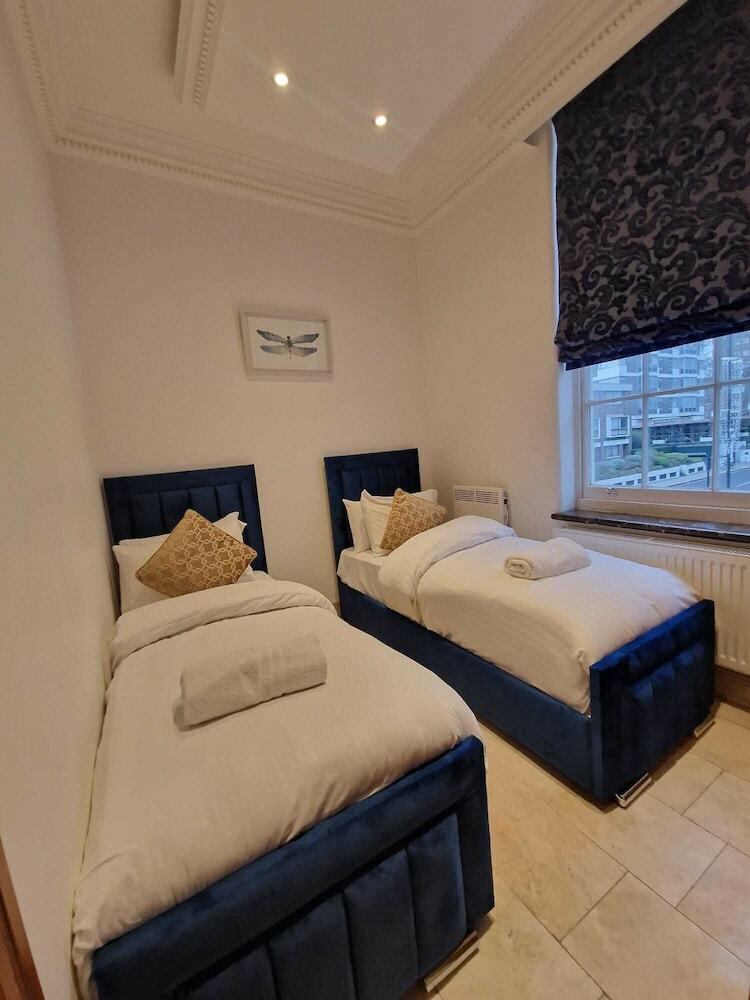 Griffin House Hotel