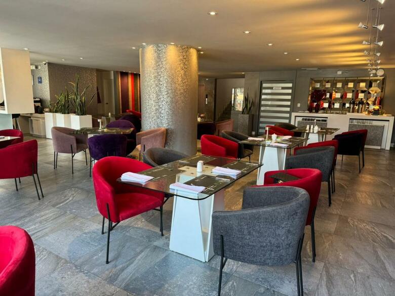 Rion� Hotel