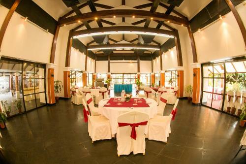 Hotel Shangri-la Village Pokhara