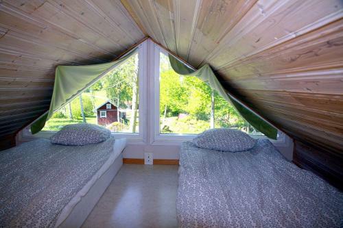 Lodge Svalem�la Stugby