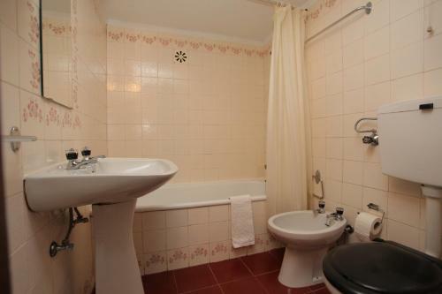 Hostal Casa Grande - Turismo De Habitacao