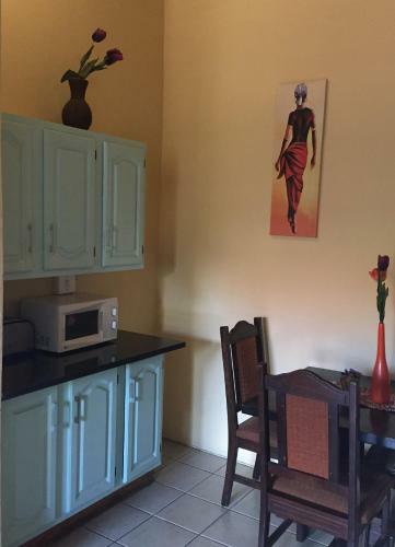 Hostal House On York