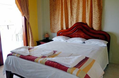 Hostal Casa Los Delfines