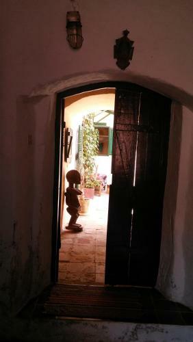Hostal Maison Augustin Ly