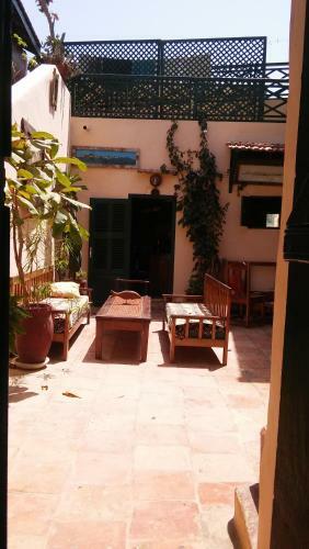 Hostal Maison Augustin Ly