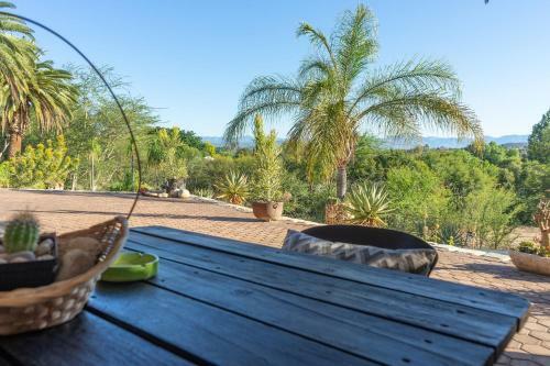 Hostal Aloe Manor