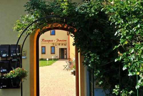 Hostal Sport - Relax Buky
