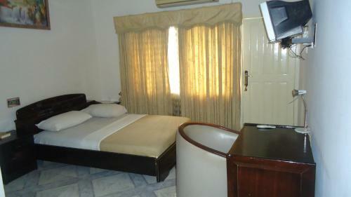 Wadoma Royale Hotel