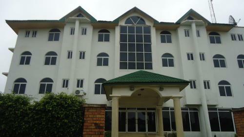 Wadoma Royale Hotel