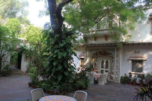 Palkiya Haveli - Heritage Hotel