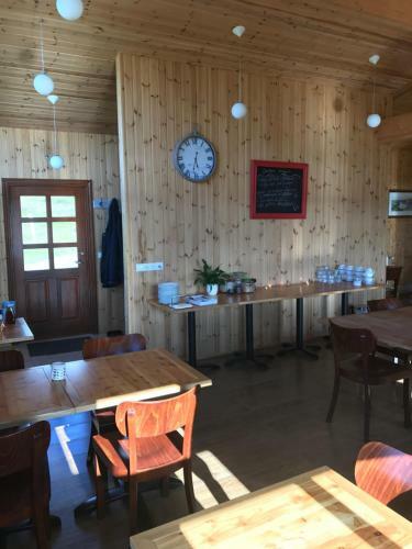 Hostal Langavatn & Klambrasel