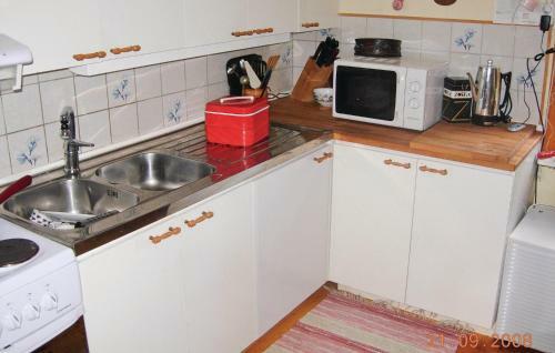 Holiday Home Skogsbacke Herrljunga