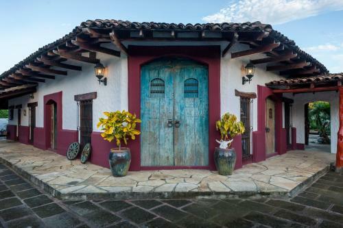 Hostal Rancho Chilamate Horse Ranch