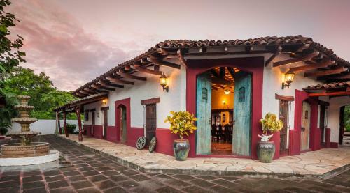 Hostal Rancho Chilamate Horse Ranch