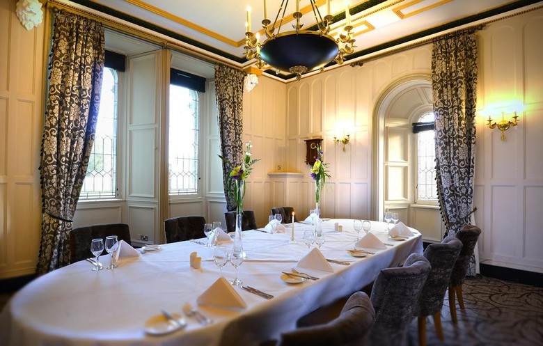 Hotel Clontarf Castle