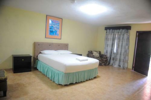 Hostal Rose Hall Deluxe