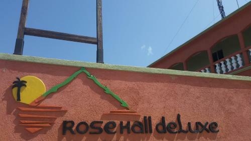 Hostal Rose Hall Deluxe