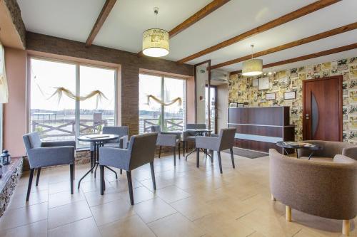 Mini-hotel La Menska